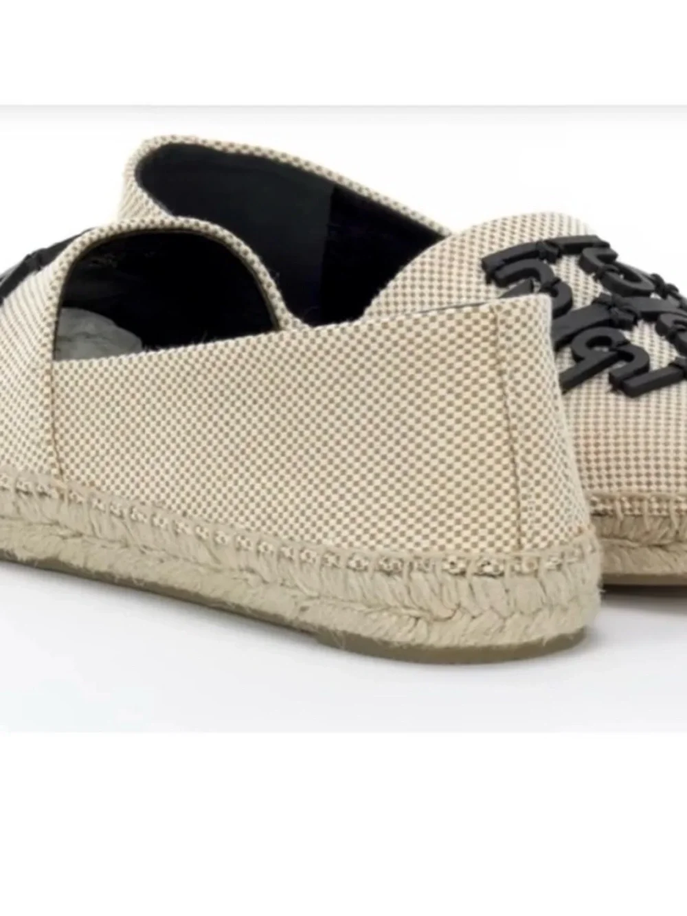 Tory Burch Elegant espadrilles with a black logo accent